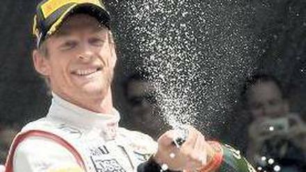 Jenson Button, 32, fährt seit 2000 Formel 1. Er war 2009 Weltmeister. Der Brite im McLaren ist derzeit WM-Sechster. Foto: AFP