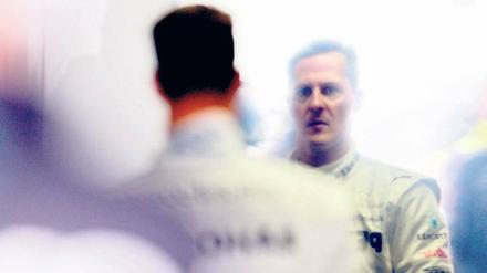 Wer bin ich? Michael Schumacher erkannte sich zuletzt selbst nicht wieder – fünf Mal in Folge blieb er ohne Punkte. Foto: dpa