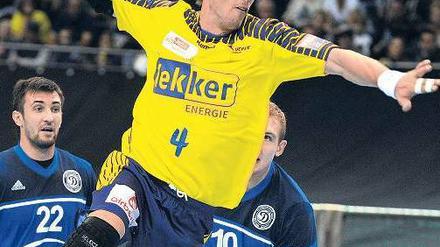 Torsten Laen, 33, geboren in Odense in Dänemark, spielt seit 2009 für die Füchse Berlin in der Handball-Bundesliga. Foto: dpa
