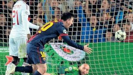 Er jubelt wieder. Barcelonas Superstar Lionel Messi egalisiert mit seinem Tor zum 2:0 den Hinspiel-Rückstand. Den ersten Treffer hatte der Weltfußballer auch erzielt. 
