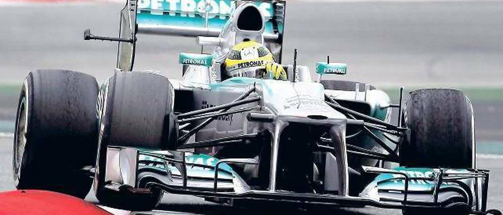 Hoffnung auf mehr. Nico Rosberg fuhr den einzigen Sieg für Mercedes in den vergangenen drei Jahren heraus. 2013 darf es gern ein bisschen mehr werden. In den Testfahrten vor der Saison konnte das Auto schon einmal überzeugen. Foto: dpa