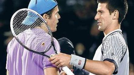Gratuliere, alter Freund. Novak Djokovic (r.) erwischte in Miami einen gebrauchten Tag und Thomas Haas einen, an dem alles passte. Foto: AFP