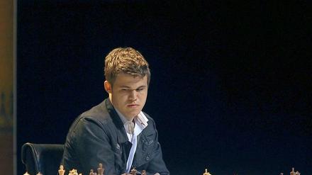 Mann für Geduldsspiele. Im Schnitt sitzt keiner länger am Brett als Carlsen. 