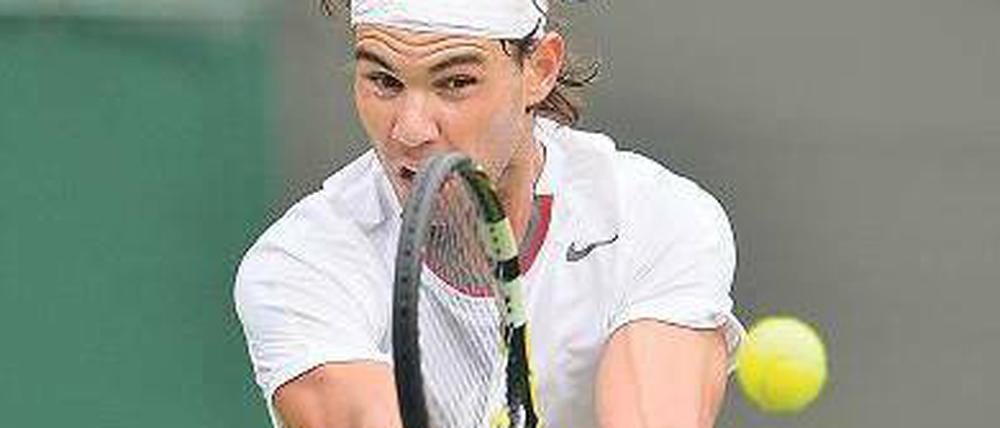 Kurzbesuch in Wimbledon. Nadal beim Aus in Runde eins gegen Steve Darcis. Foto: AFP