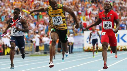 Wieder mal vorne. Usain Bolt beim Zieleinlauf des letzten Staffelwettbewerbs. 