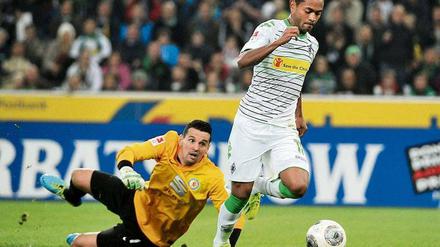 Raffael, 28, spielte von 2008 bis 2012 für Hertha BSC. Nach dem zweiten Abstieg verließ er den Klub und wechselte zu Dynamo Kiew in die Ukraine. Über die Zwischenstation Schalke 04 kam der Brasilianer zu seinem aktuellen Arbeitgeber Borussia Mönchengladbach. In 172 Bundesliga-Spielen erzielte er 40 Tore. 