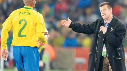 Zweite Chance. Den ehemaligen Stuttgarter Carlos Dunga nennen sie in Brasilien auch „o alemao“, den Deutschen. Dunga war bereits bei der WM 2010 Brasiliens Trainer.