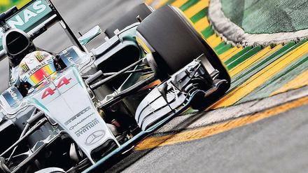 Von einem anderen Stern. Mercedes und Lewis Hamilton fuhren in Melbourne der Konkurrenz davon. 