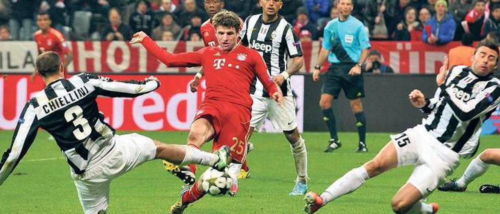 Schöne Erinnerungen. Im Frühling 2013 warfen Müllers Bayern Juventus im Viertelfinale raus – und gewannen später die Champions League. Foto: p-a/dpa/Leonhardt