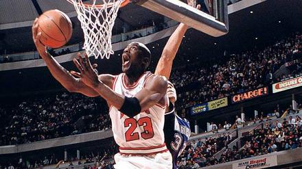 Steph wer? Michael Jordan flog 1996 höher als Warriors-Star Curry heute. 