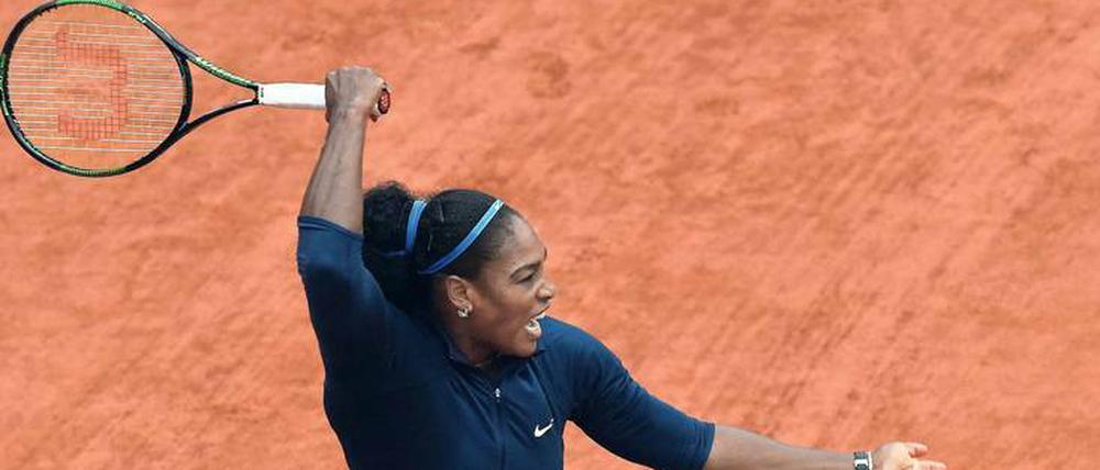 Im Siegermodus. Nach nur 62 Minuten erreichte Serena Williams gegen Jelena Switolina das Viertelfinale in Paris.