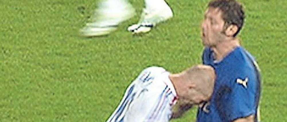 Der Zorn Zidanes. Materazzi spürte ihn im WM-Finale 2006 durchaus mit Genugtuung.