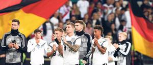Applaus für die Fans. Auch nach dem Testspiel gegen Peru Anfang September in Sinsheim bedankten sich die Nationalspieler besonders bei den Zuschauern. 