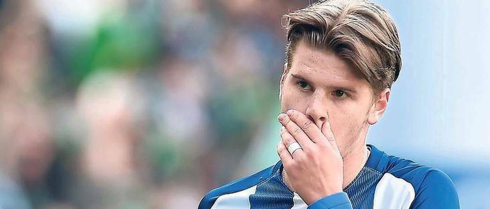 Alte Dame sucht jungen Kerl. Florian Baak könnte am Sonntag für Hertha auflaufen.