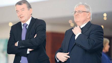 Weiter im Fokus. Die Frankfurter Staatsanwaltschaft lässt bei den ehemaligen DFB-Präsidenten Theo Zwanziger (rechts) und Wolfgang Niersbach nicht locker.