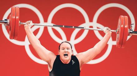 Auch der Neuseeländerin Laurel Hubbard wurden Wettbewerbsvorteile vorgeworfen. Sie war als erste Athletin, die offen trans ist, in Tokio gestartet. 