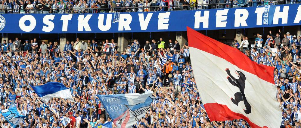 Bestraft. 46 Mitglieder der aktiven Fanszene von Hertha BSC haben ein bundesweites Stadionverbot erhalten.