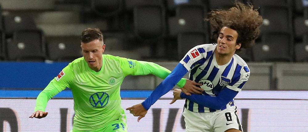 Entschlossener Auftritt. Mattéo Guendouzi (r.) feierte nach seiner Einwechslung gegen Wolfsburg ein gelungenes Debüt für Hertha BSC.