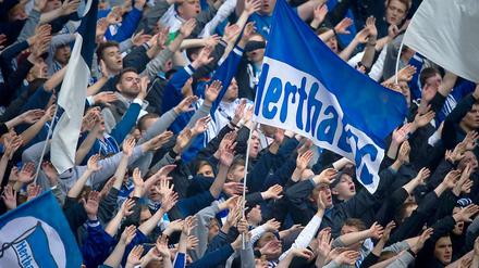 Sie standen beim Sieg gegen Hoffenheim fest an der Seite ihrer Mannschaft: Die Fans der Hertha.