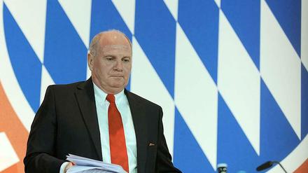 Verletzte Vorbildfunktion? Bayern-Präsident Uli-Hoeneß steht in der Kritik.