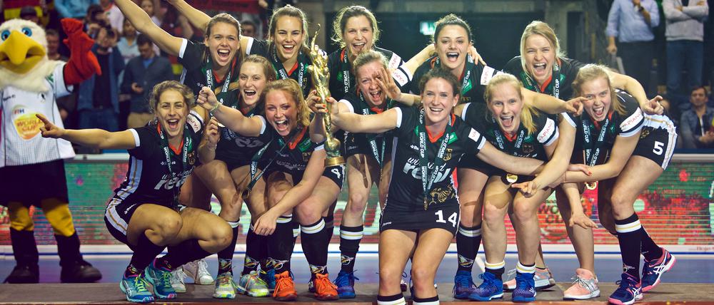 So war es 2018: Deutschland holte bei den Frauen den WM-Titel in der Max-Schmeling-Halle.