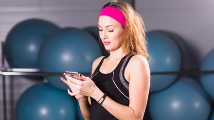 Fitness allein zuhaus funktioniert – dank neuer digitaler Möglichkeiten sogar immer besser.