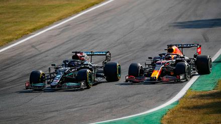 Das Weltmeister-Duell in der Formel 1 führt Lewis Hamilton und Max Verstappen nun auch noch über Katar.