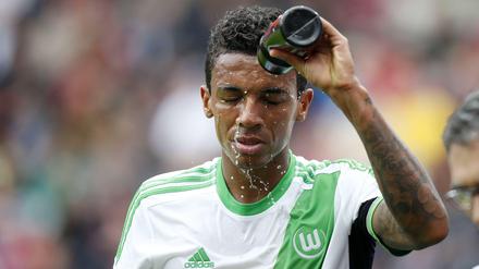 Sekt oder Selters? Im September 2013 - Luiz Gustavo kickte noch für den VfL Wolfsburg - gab es das Bundesliga-Spiel mit der niedrigsten TV-Quote der Geschichte. 
