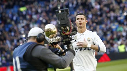 Immer im Fokus. Hinter Cristiano Ronaldo liegt das wohl beste Jahr seiner ohnehin sehr erfolgreichen Karriere. 