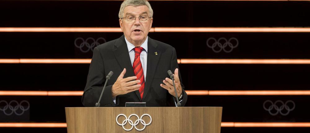 Hände gebunden? IOC-Präsident Thomas Bach kann Athleten keinen Anteil der Werbeeinahmen versprechen.