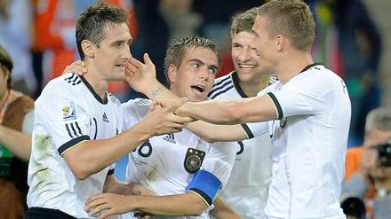 Die deutsche Mannschaft startet gegen Australien stark ins WM-Turnier.