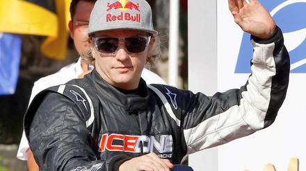 Huhu, da bin ich wieder. Kimi Raikkönen hat genug vom Rallye-Sport und fährt nächste Saison wieder in der Formel 1.