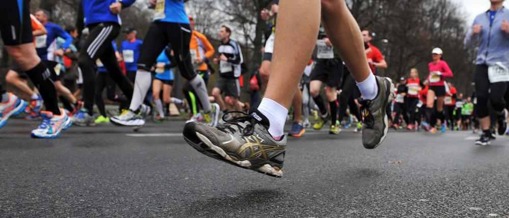 Laufen kann bewegen. Ein Bild vom jüngsten Berlin-Halbmarathon.