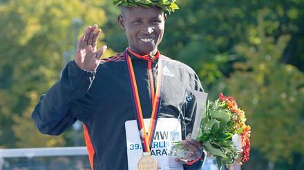 Gewonnen, aber ohne Rekord: Geoffrey Mutai fehlten 37 Sekunden zum Weltrekord.