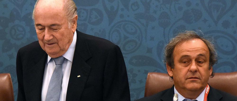 Fifa-Präsident Joseph Blatter (l.) und Uefa-Chef Michel Platini (r.).