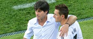 Erst Trainer und Spieler, jetzt Trainer und Praktikant. Joachim Löw und Miroslav Klose.