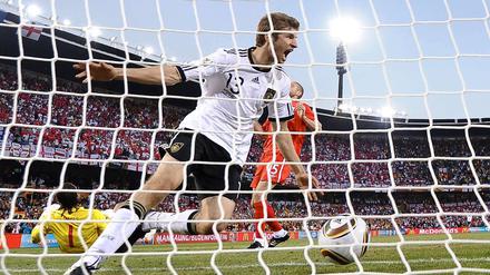 Großer Sport. Thomas Müller trifft zweimal gegen England und ist längst unverzichtbar für Joachim Löw.