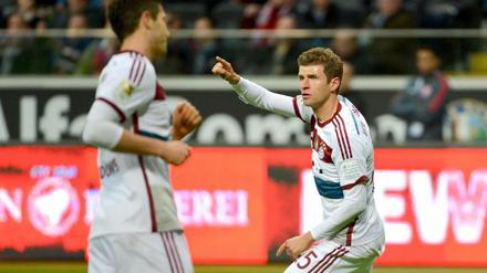 Mann des Spiels: Thomas Müller traf gegen Eintracht Frankfurt drei Mal.