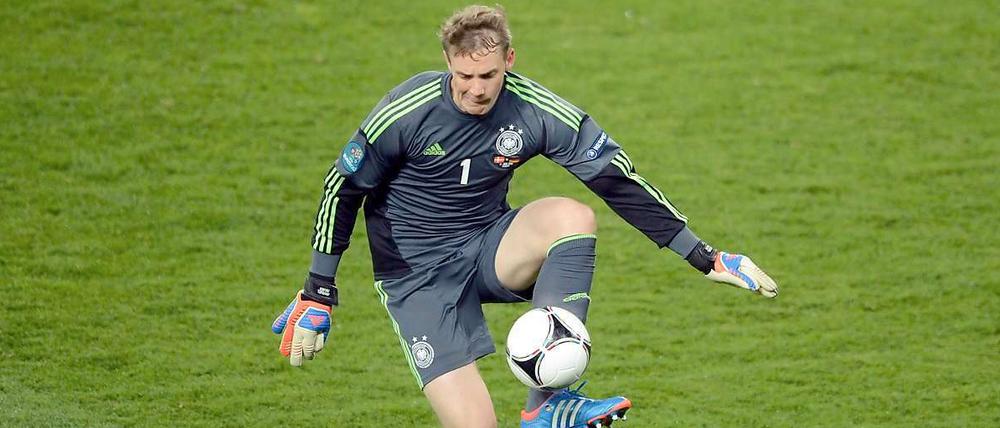 Alles unter Kontrolle. Während viele deutsche Fans um den Einzug ins Viertelfinale bangten, waren sich die Nationalspieler um Torwart Manuel Neuer ihrer Sache sicher.