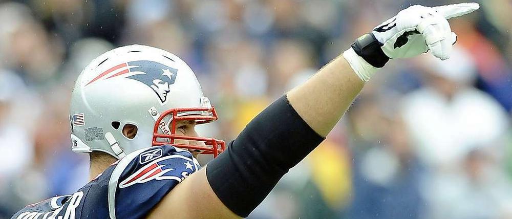 Da geht's lang: Sebastian Vollmer könnte am Sonntag mit den New England Patriots gegen die New York Giants als erster Deutscher den Super Bowl gewinnen.
