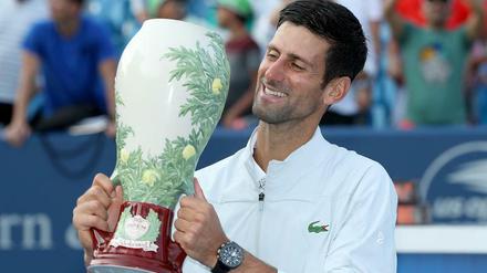 Novak Djokovic sammelt wieder fleißig Pokale.