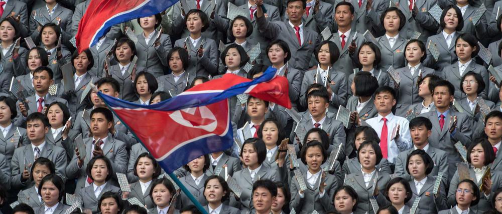 Uniformer Applaus: Das 50 000 Zuschauer fassende Kim-Il-Sung-Stadion in Pjöngjang wird wohl auch am Dienstag wieder gut gefüllt sein.