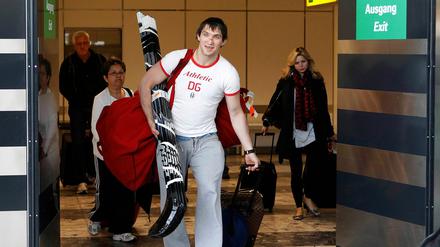 Nach dem Aus seiner Washington Capitals in der NHL packte Alexander Owetschkin sofort seine Sachen und machte sich auf nach Europa.