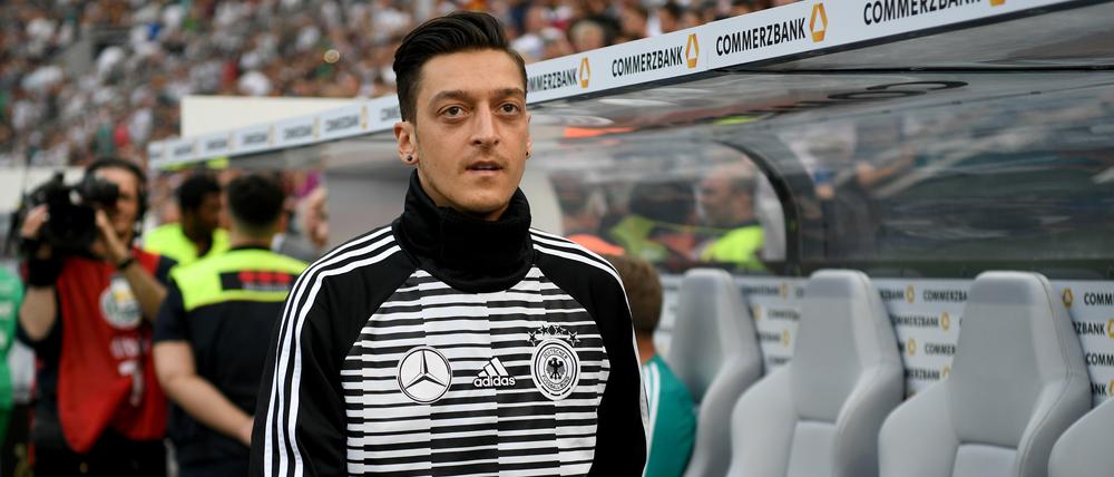 Beim Spiel gegen Saudi-Arabien. Mesut Özil war nur Zuschauer.