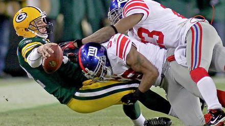 Am Boden. Packers-Quarterback Aaron Rodgers konnte gegen die Giants nicht wie gewohnt glänzen.