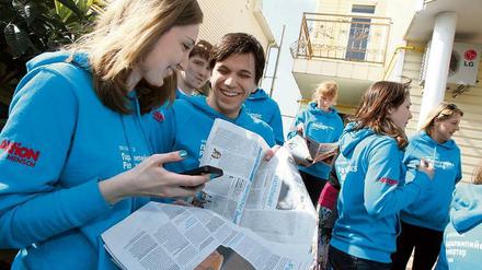 Die Paralympics Zeitung war in Sotschi heißt begehrt.
