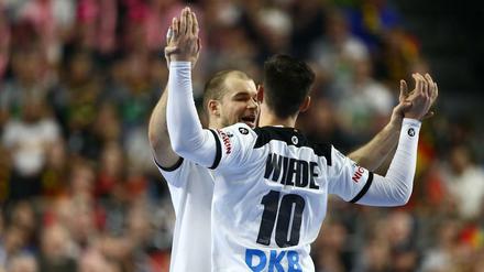 Sind dabei. Paul Drux und Fabian Wiede stehen im erweiterten Kader für die Handball-EM.