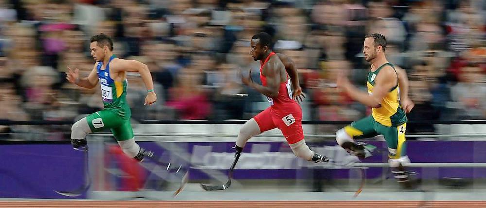Vorteil durch Technik? Der Brasilianer Alan Oliveira läuft über 200 Meter schneller als Oscar Pistorius.