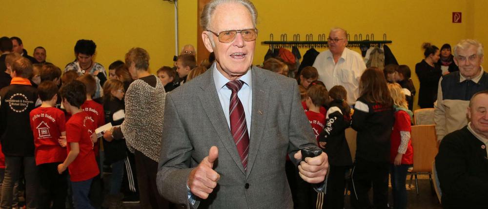 Er bleibt auf seiner Linie. Täve Schur, hier bei seinem Empfang zum 85. Geburtstag.