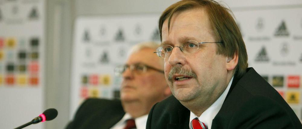 DFB-Vizepräsident Rainer Koch spricht von einem "konkreten Verdacht".